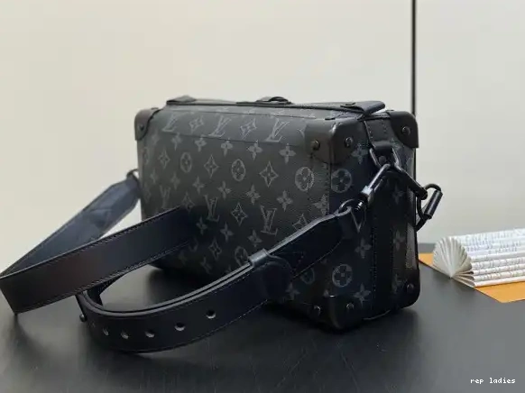 Cheap VUITTON West-29*17.5*10CM LOUIS Trunk Soul East 0501